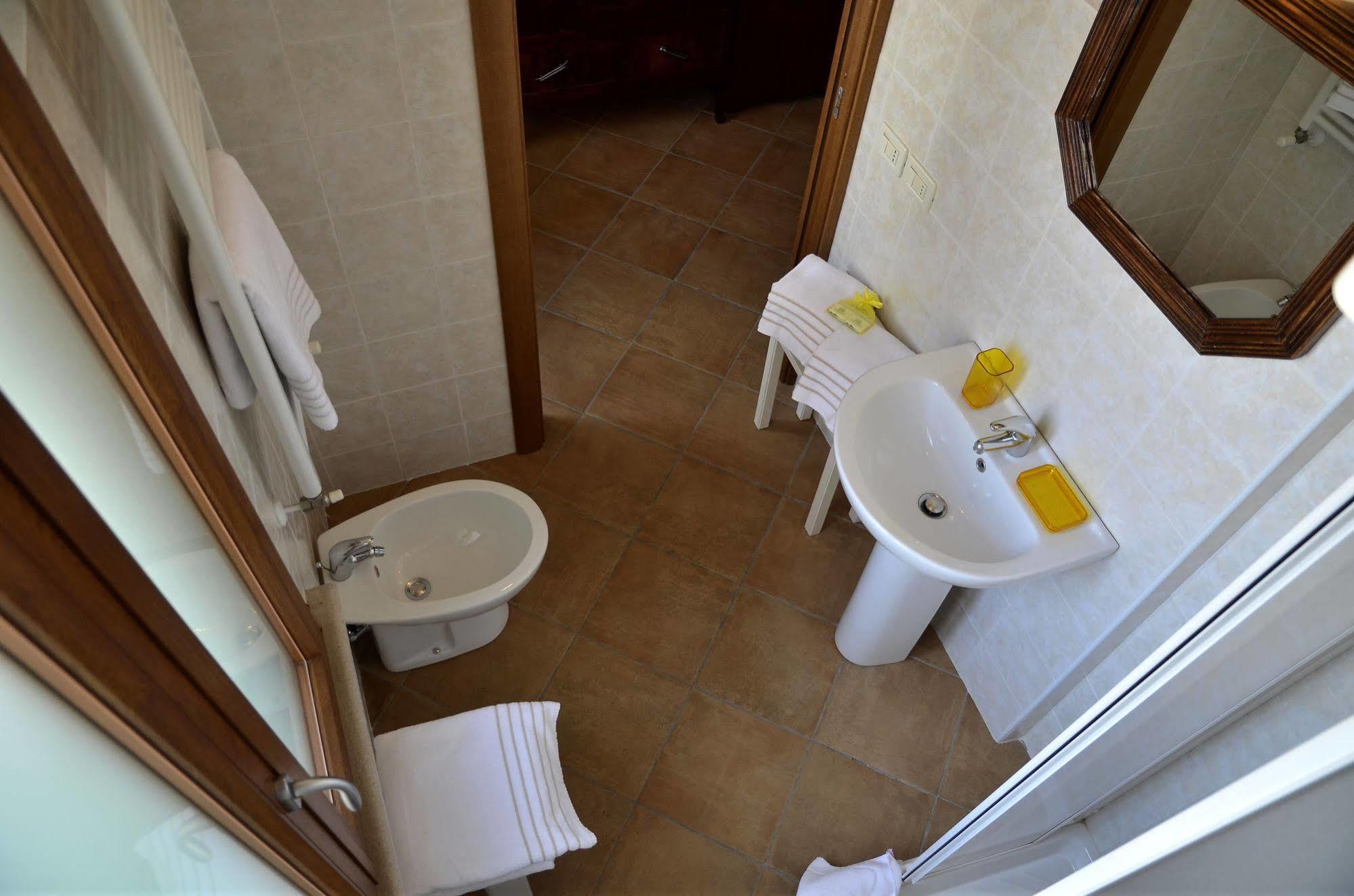 9 Muse Bed And Breakfast Canneto sull'Oglio Esterno foto